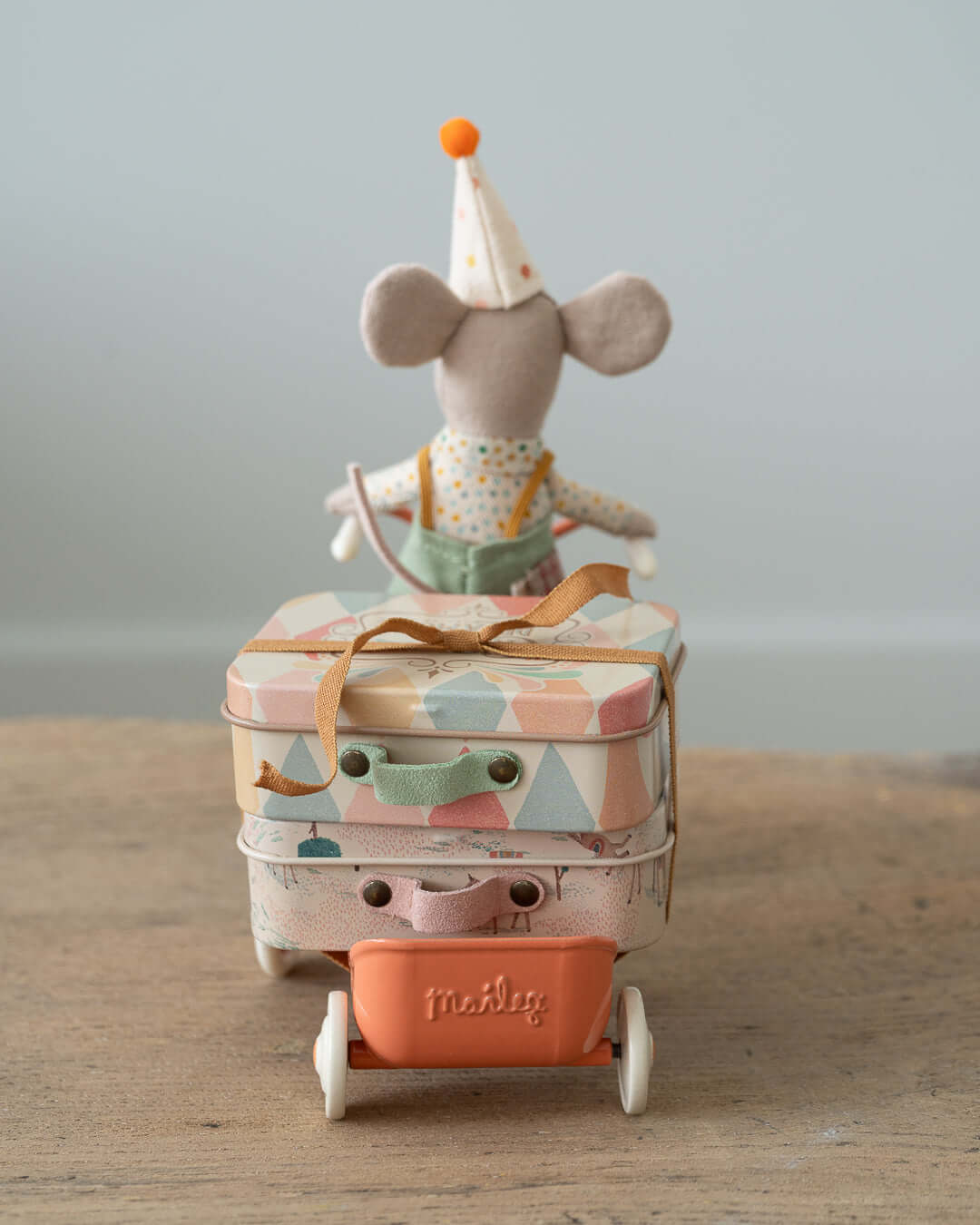 Maileg, Tricycle Hanger, Mouse - Coral - Image 3