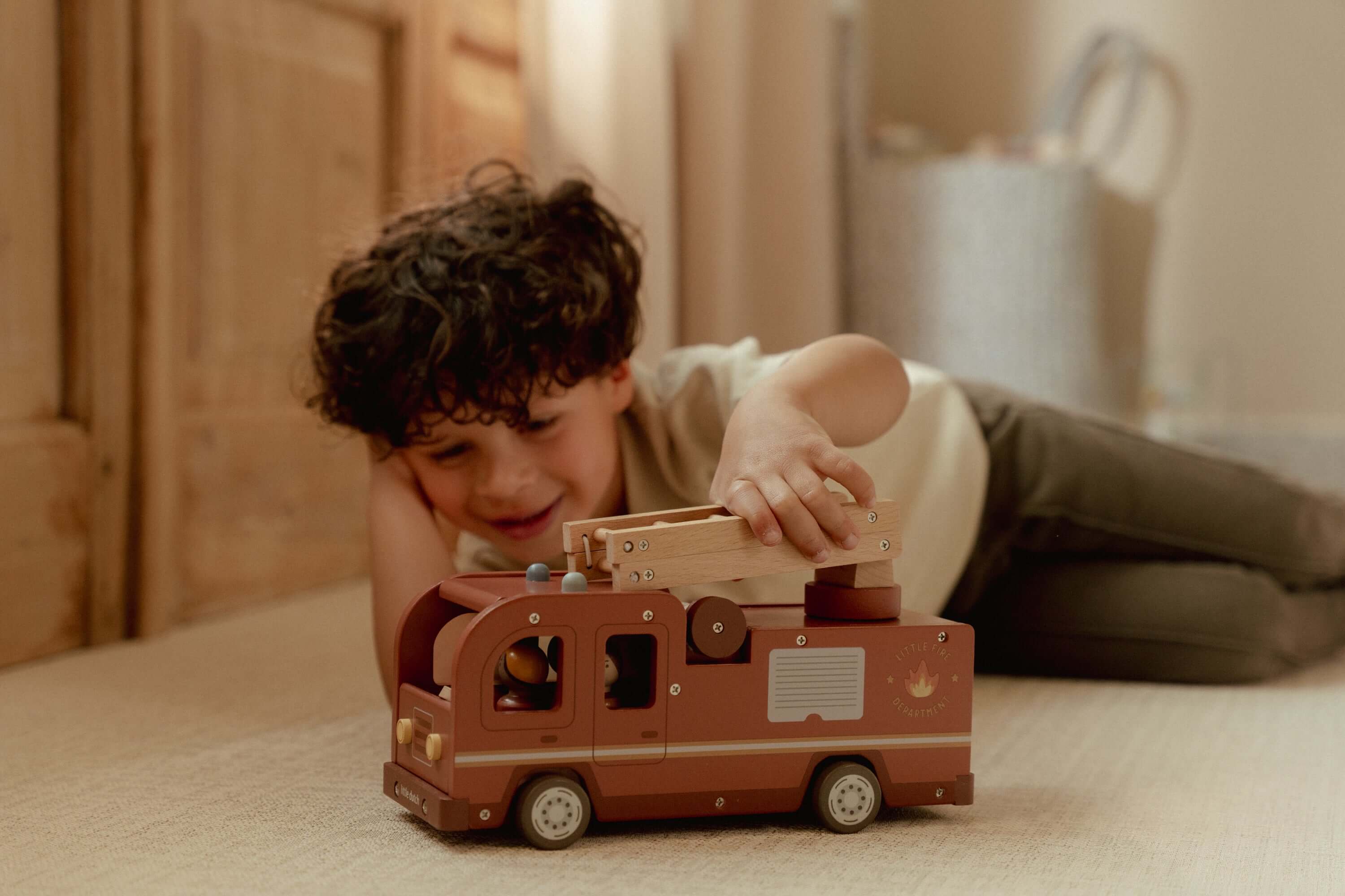 Little Dutch, Fire Truck Set FSC - Image 4