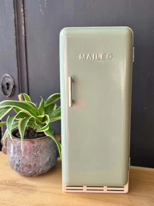 Maileg, Fridge (Mint) - Image 4