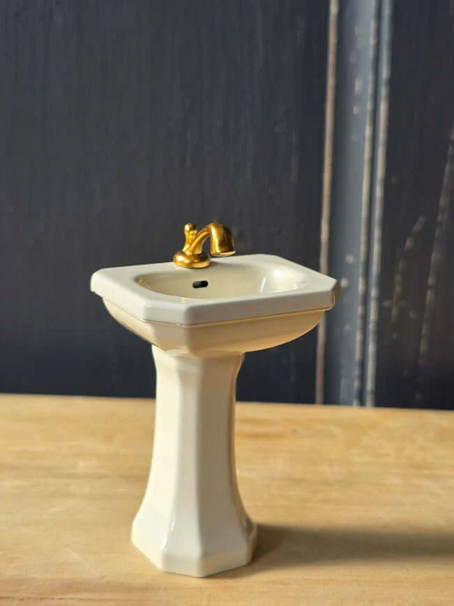 Maileg, Bathroom Sink, Mouse - Off White - Image 4
