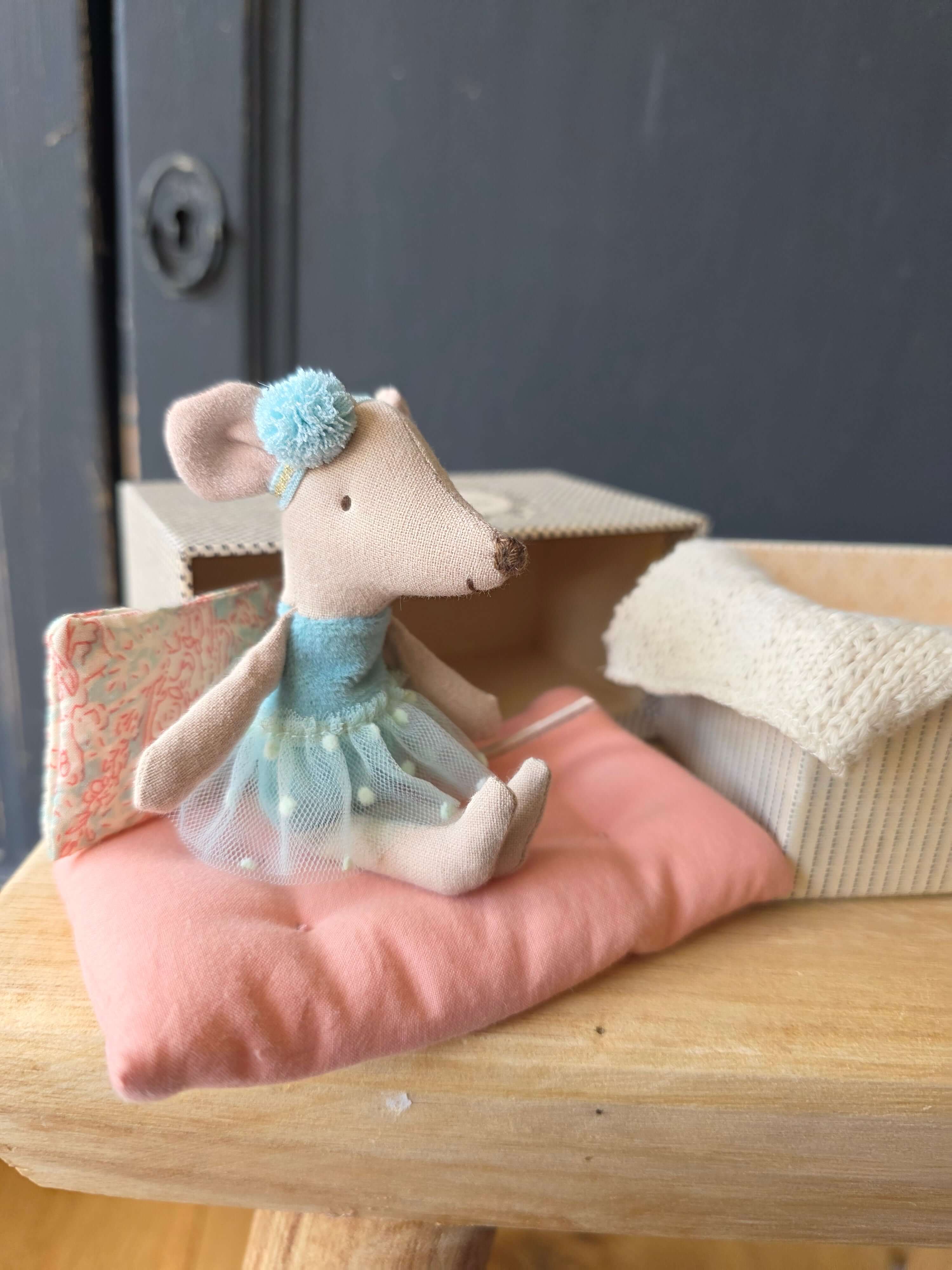 Maileg, Dance Mouse in Daybed, Little Sister - Image 11