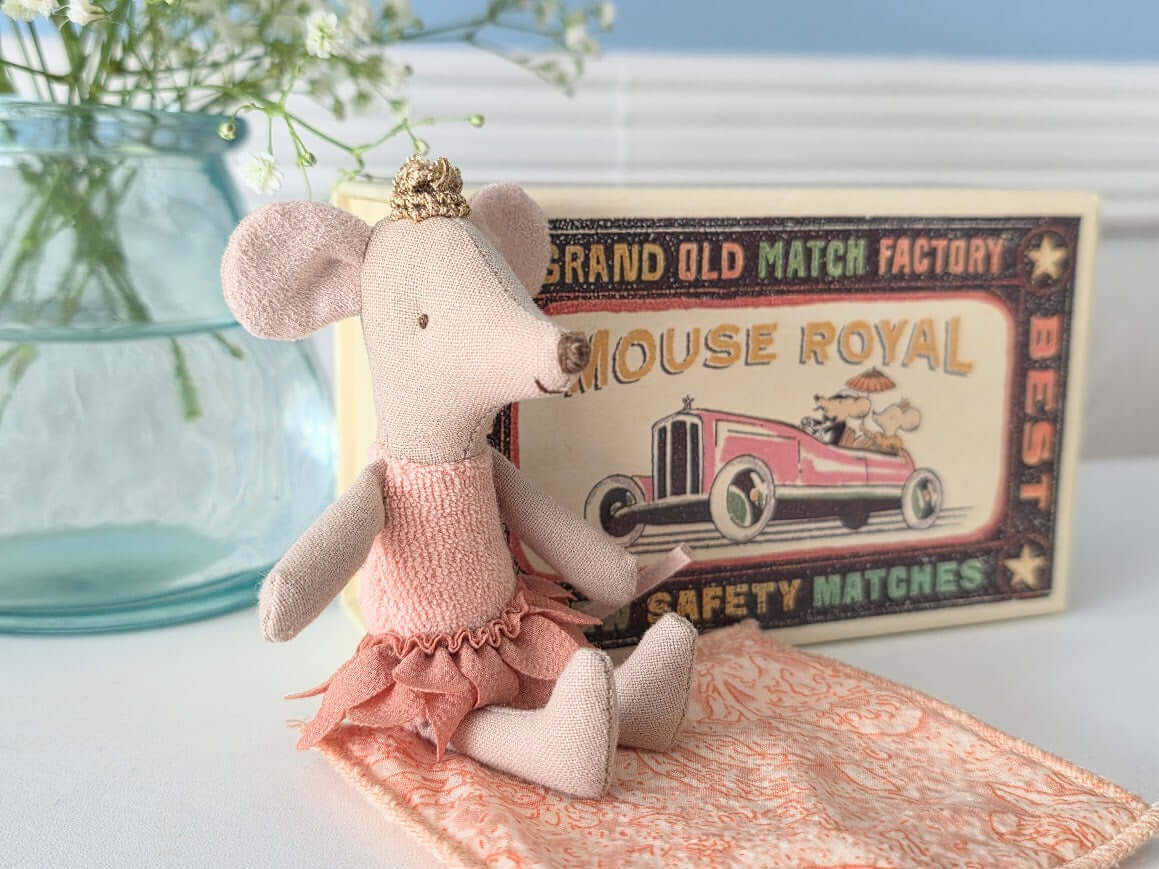 Maileg, Princess Mouse, Little Sister in Matchbox - Image 3